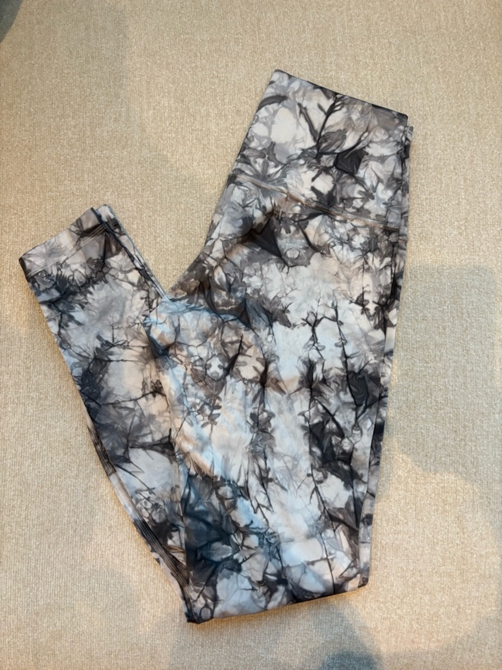 Tie-Dye Black & White Lululemon Leggings
